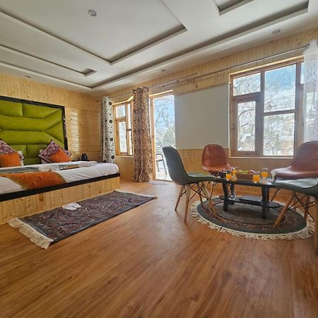 Delta View Hotel Pahalgam Ngoại thất bức ảnh